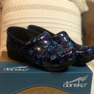 Womens Dansko Professional Night Bloom Patent